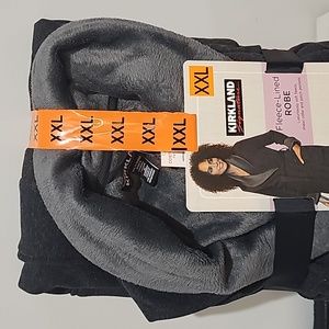 Kirkland xxl Fleece Lined robe